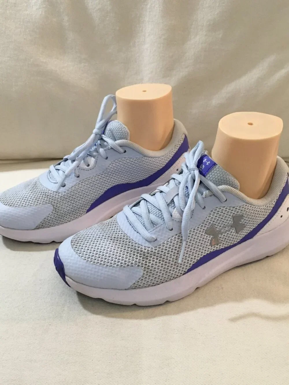 Under Armour Kids Surge 3 Sneakers 6Y